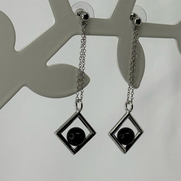 925 Silver and Black Geometric modernist Drop Earrings - Picture 3 of 8